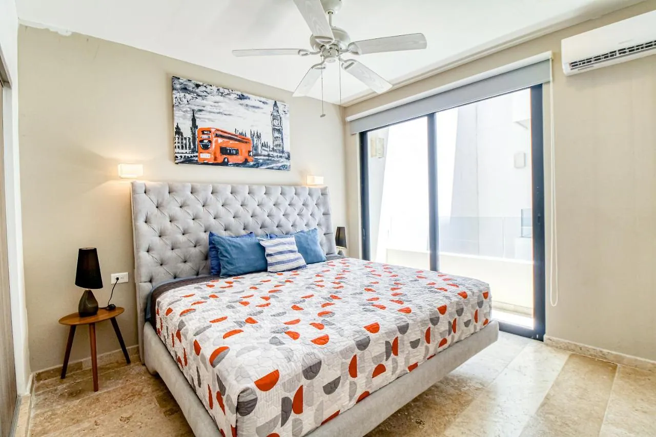 Pura Playa Condominios # 401, Golden Sands Playa del Carmen